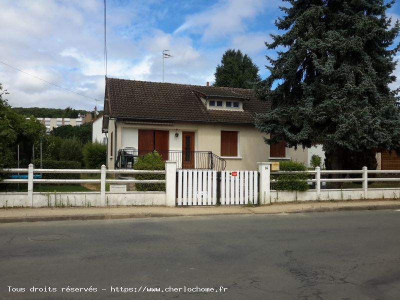 Maison SAINT AMAND MONTROND